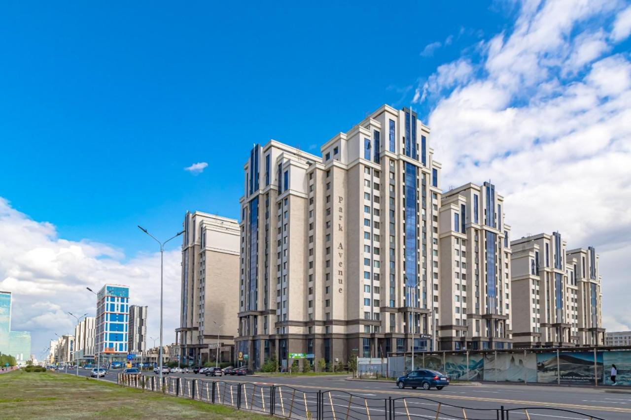 Park Avenue Напротив Ботанического Сада Asztana Kültér fotó