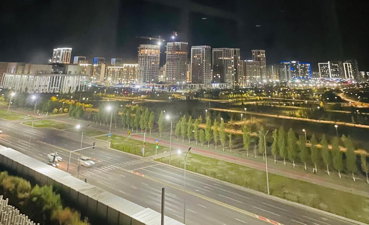 Park Avenue Напротив Ботанического Сада Asztana Kültér fotó