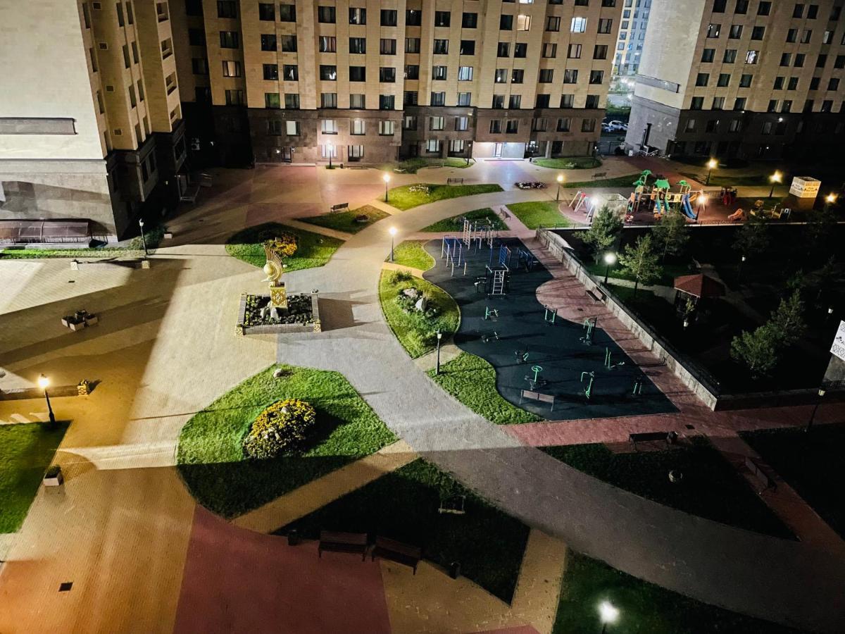 Park Avenue Напротив Ботанического Сада Asztana Kültér fotó